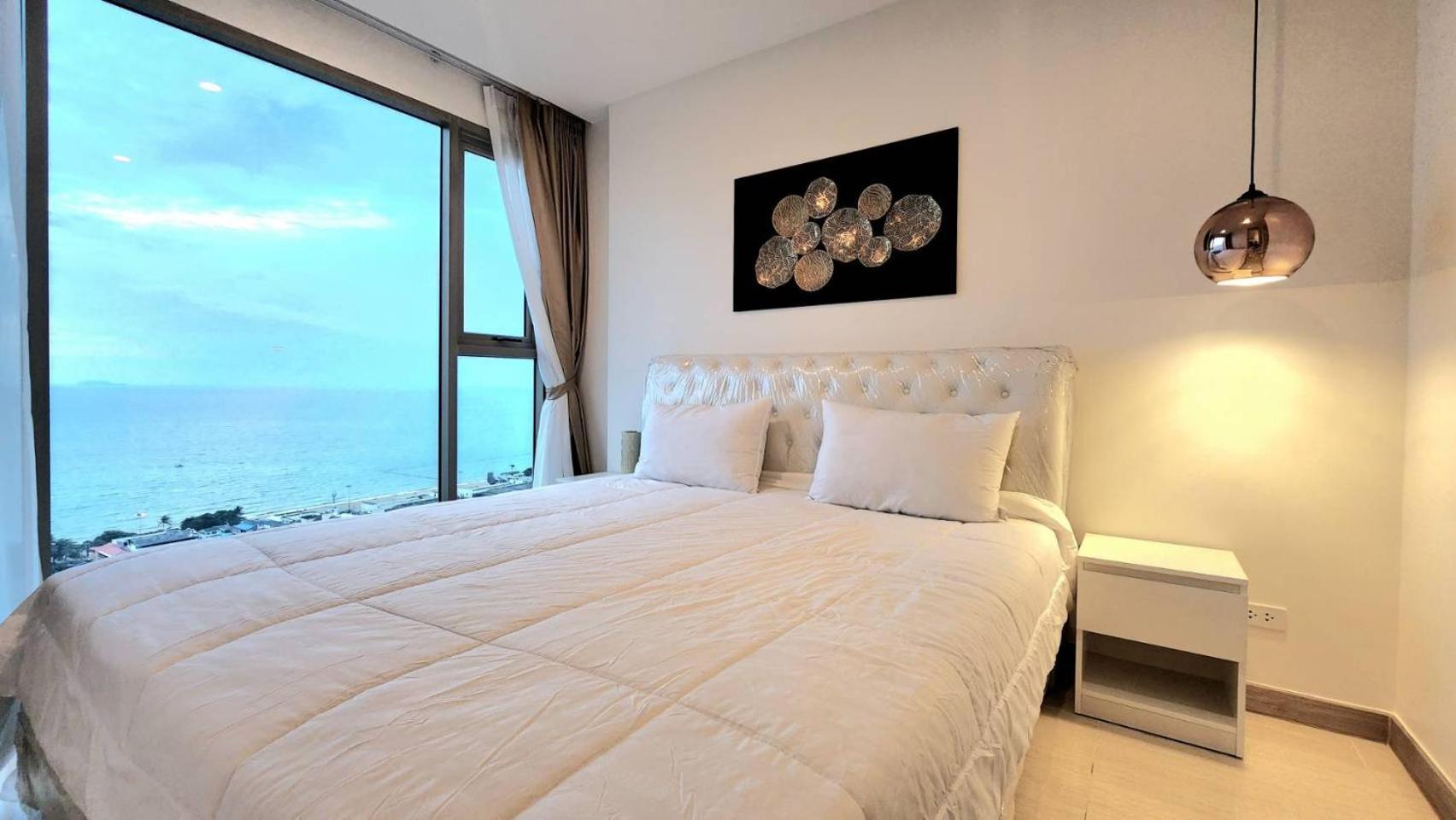 Riviera Jomtien Beach By Monthstayz Exteriör bild